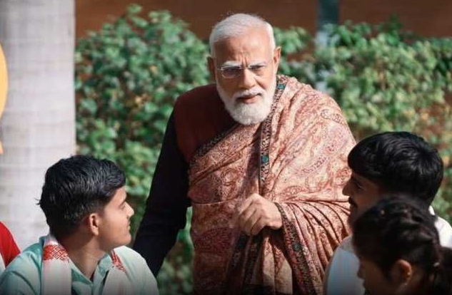 परीक्षा पे चर्चा- पंतप्रधान म्हणाले- आपले कंगवे-टूथब्रशपर्यंत सर्व काही परदेशी:एका वर्षात प्रत्येक परदेशी वस्तू स्वदेशी करा, विकसित भारताचे स्वप्न साकार करा
