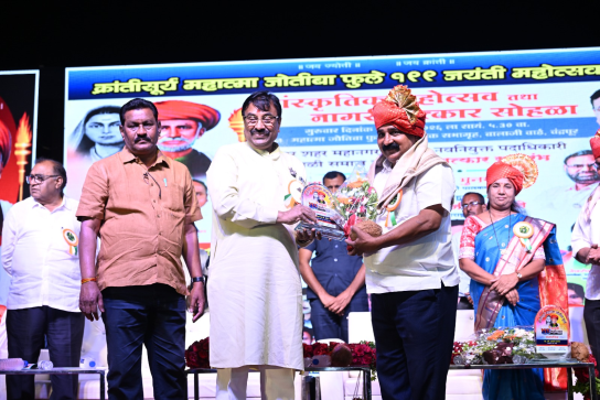 महात्मा ज्योतिबा फुले यांच्या स्मरणार्थ चंद्रपुरात भव्य आर्ट गॅलरी उभारणार:आमदार श्री. सुधीर मुनगंटीवार यांची घोषणा