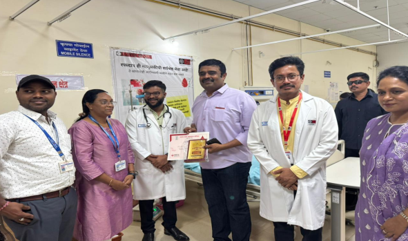 गडचिरोली जिल्ह्यातील सुरजागड येथे लॉयड्स इन्फिनिट फाउंडेशनच्या वतीने आयोजित करण्यात आले भव्य रक्तदान शिबिर